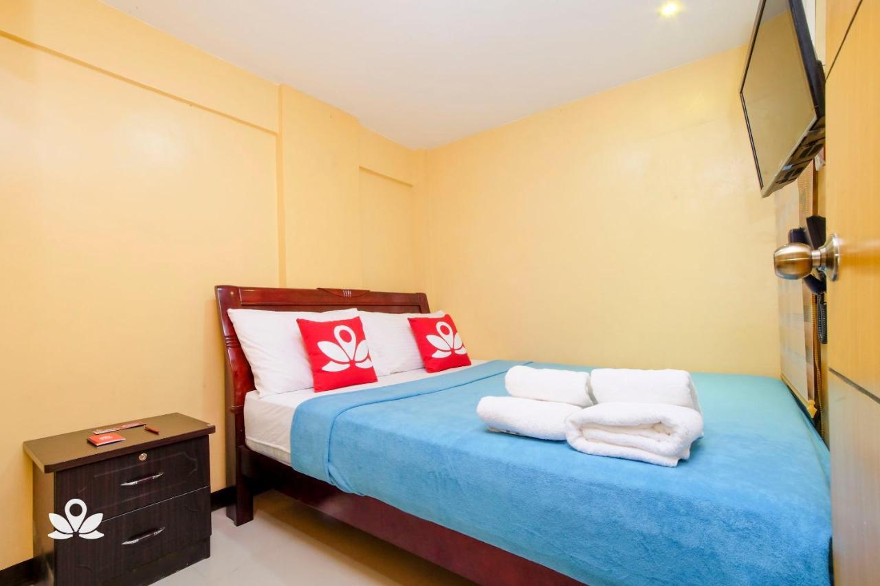 Zen Rooms Time Travellers Makati Makati City Bagian luar foto
